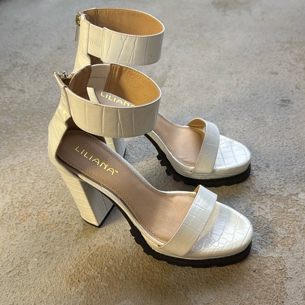 Liliana Platform Heels